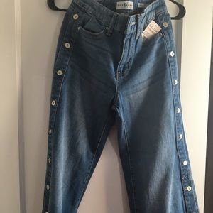 Wide-Leg Jeans